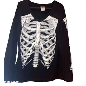 Spirit  Halloween long sleeve skull T-shirt unisex Sz L